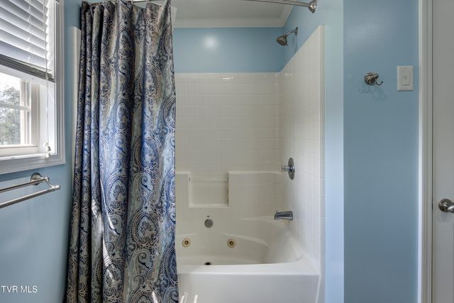 1406 Martins Glen Lane, Gray, TN 37615