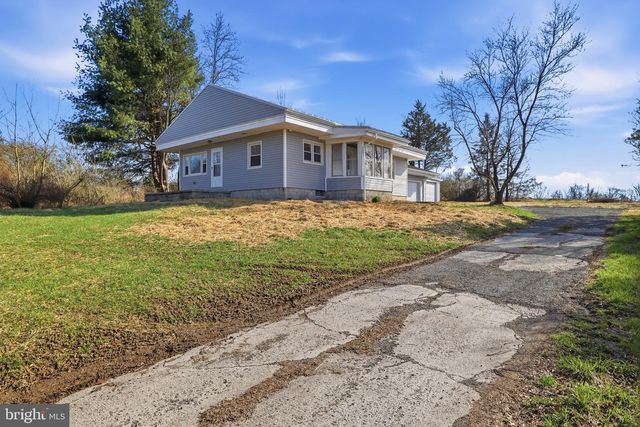 1751 BALTIMORE PIKE, Gettysburg, PA 17325