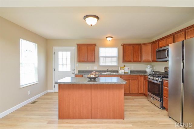1153 Gulfstream Way, Mascoutah, IL 62258