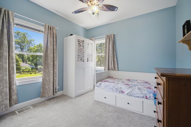 941 Greenwood Avenue, Deerfield, IL 60015