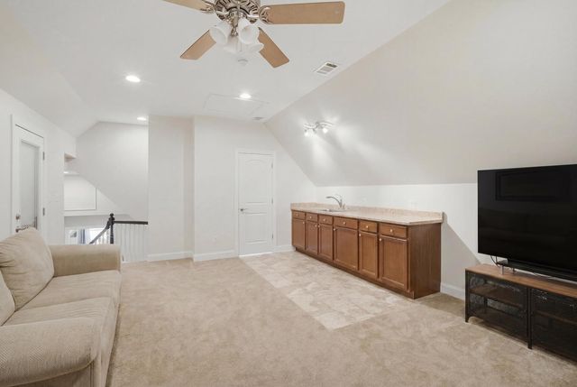 941 Greenwood Avenue, Deerfield, IL 60015