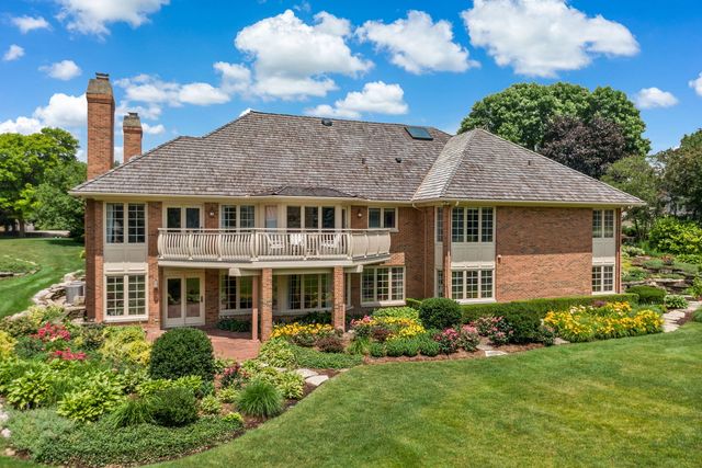 2016 Midwest club Parkway, Oak Brook, IL 60523