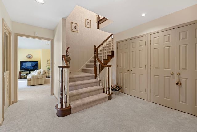 2016 Midwest club Parkway, Oak Brook, IL 60523