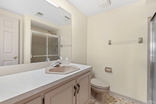 2016 Midwest club Parkway, Oak Brook, IL 60523