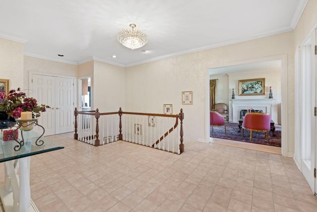 2016 Midwest club Parkway, Oak Brook, IL 60523