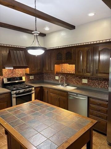 617 High Avenue, Hillsboro, WI 54634