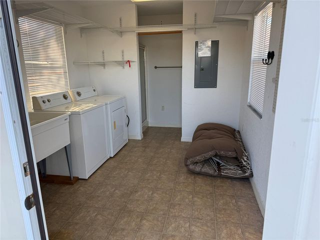 728 TEABERRY TRAIL, Polk City, FL 33868