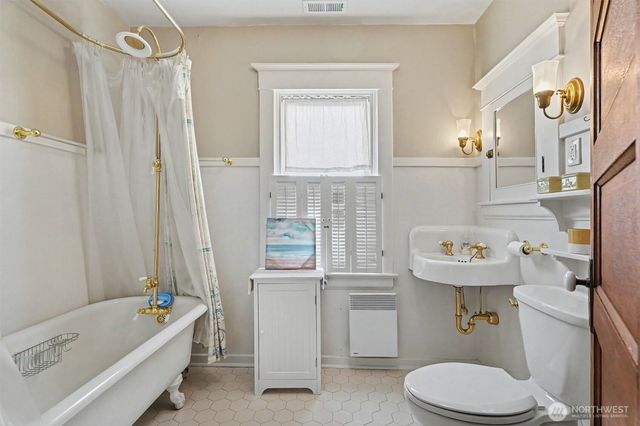 2856 NW 62nd Street, Seattle, WA 98107