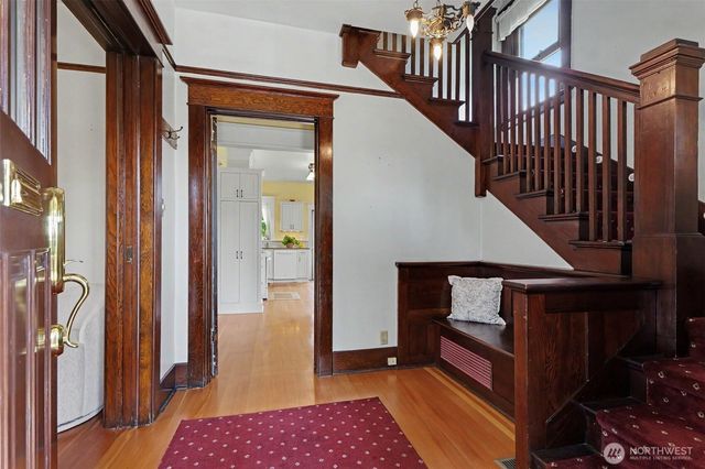 2856 NW 62nd Street, Seattle, WA 98107