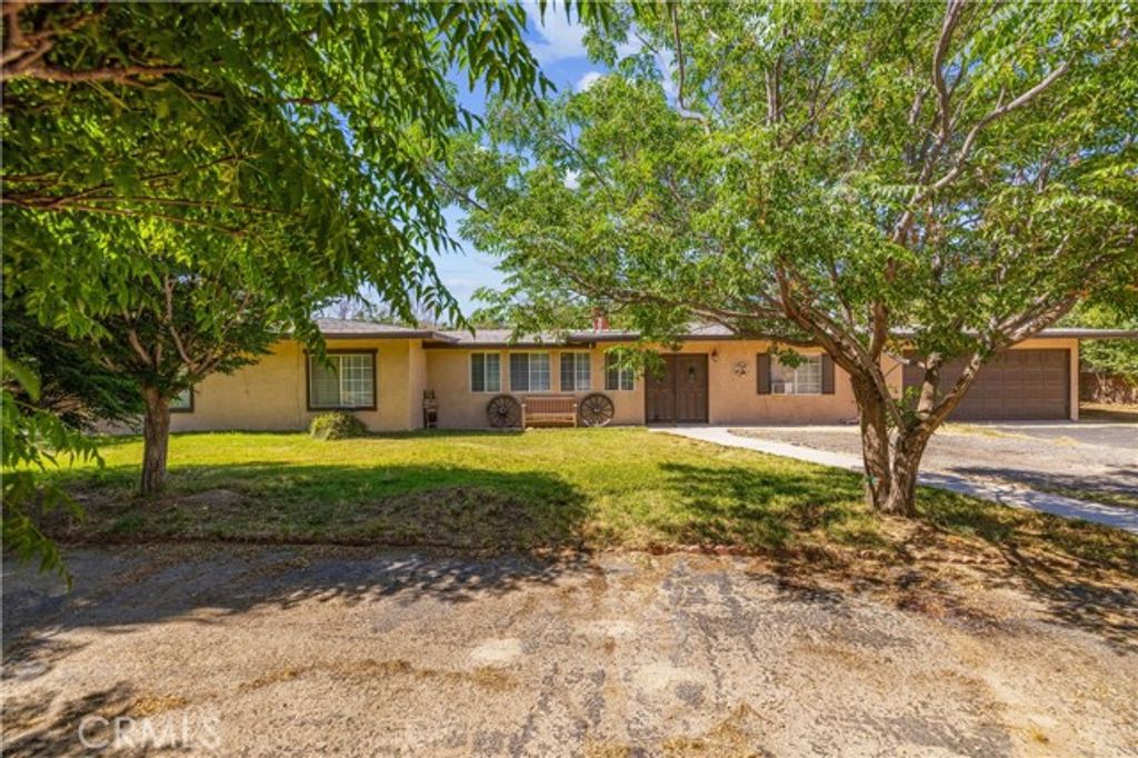 10333 E Avenue R8, Littlerock (also Little Rock), CA 93543