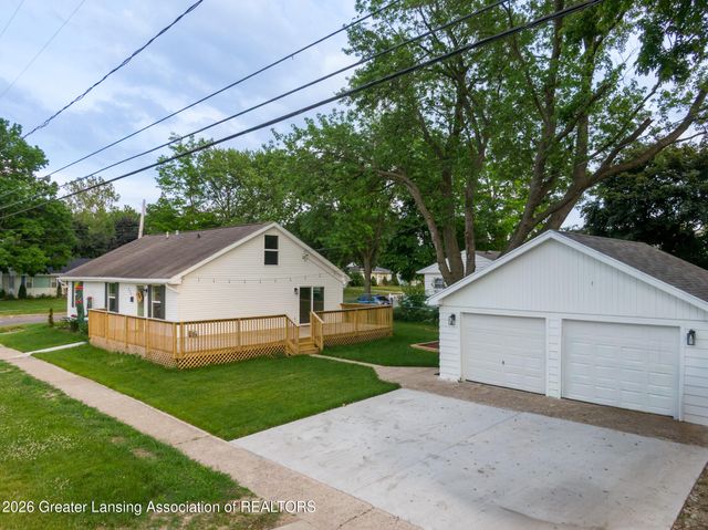 220 Edwards Street, Grand Ledge, MI 48837