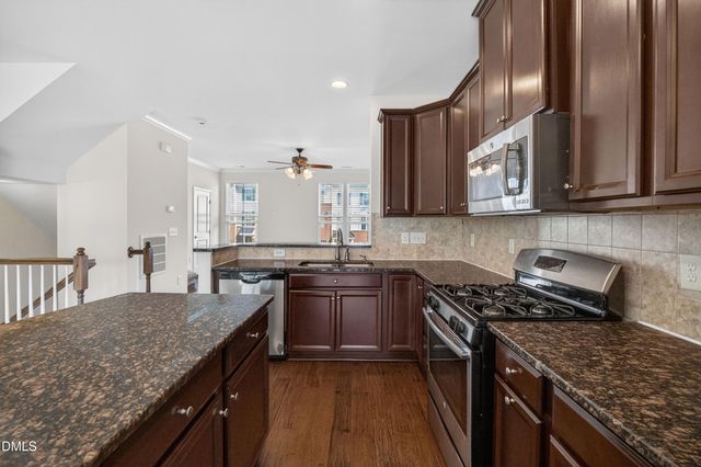 509 Pemberwich Place, Cary, NC 27519