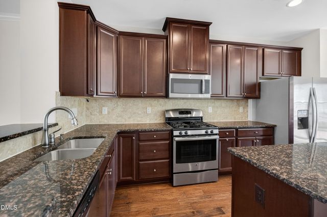 509 Pemberwich Place, Cary, NC 27519