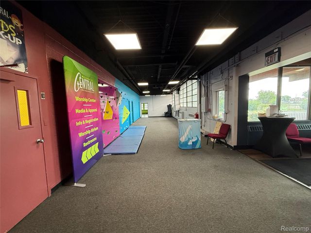 10421 W 7 Mile Road, Detroit, MI 48221