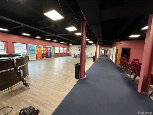 10421 W 7 Mile Road, Detroit, MI 48221