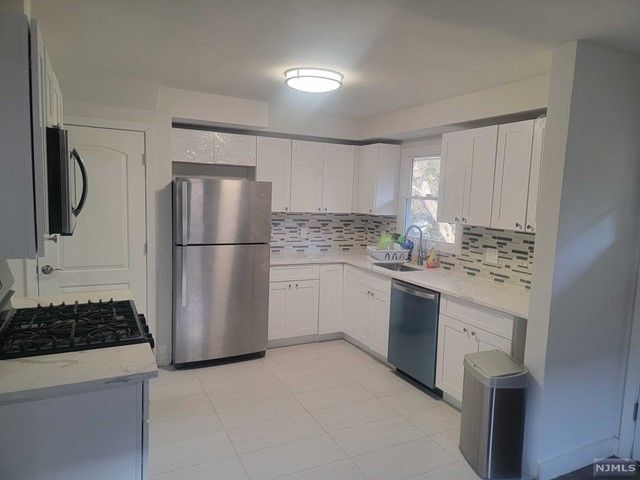 177 Rockwood Place, Englewood, NJ 07631
