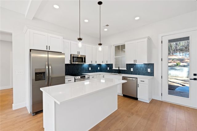 110 Oak Hill Drive, Westminster, SC 29693