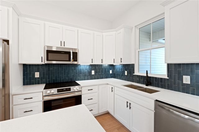 110 Oak Hill Drive, Westminster, SC 29693