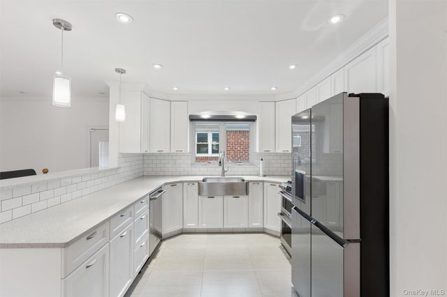 26257 60th Road, Little Neck, NY 11362