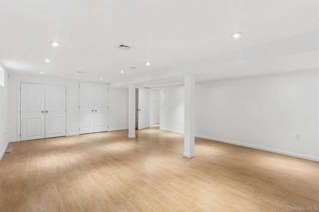 26257 60th Road, Little Neck, NY 11362