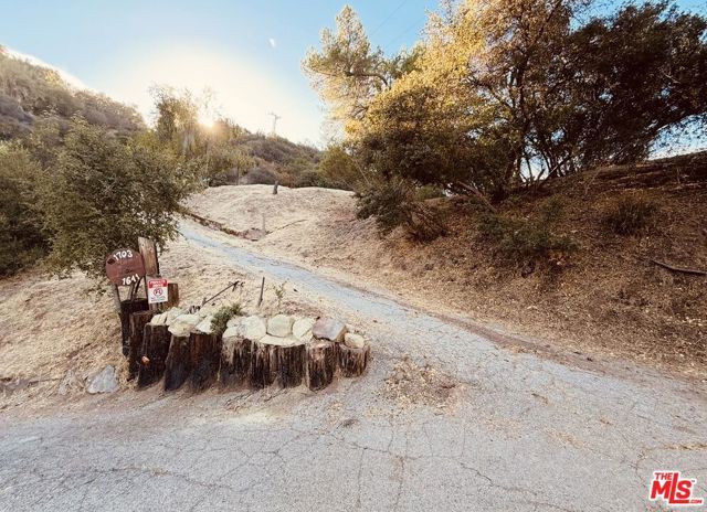 1664 Gunnison Trail, Topanga (los Angeles), CA 90290