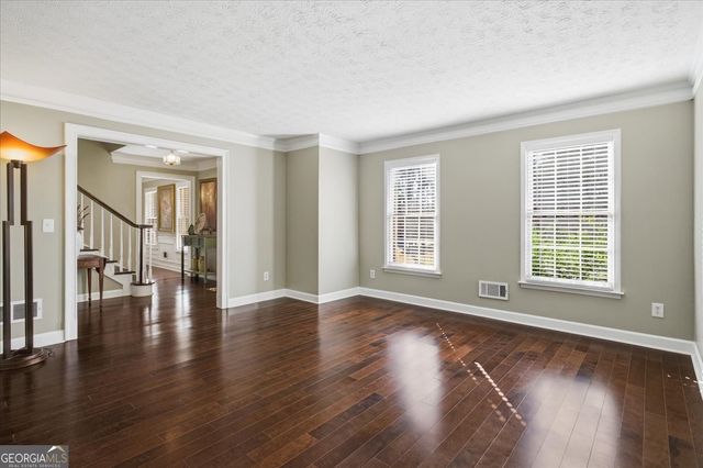 2563 Bridgewood Lane, Snellville, GA 30078