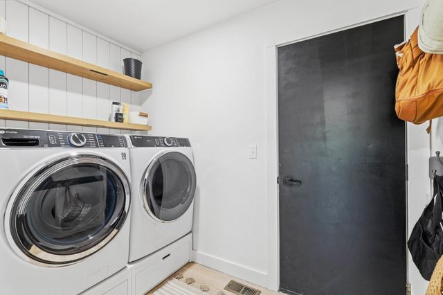 5711 S Rebecca St, Spokane, WA 99223