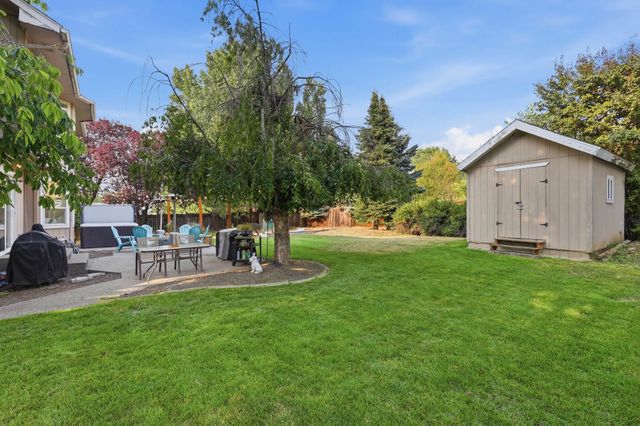5711 S Rebecca St, Spokane, WA 99223
