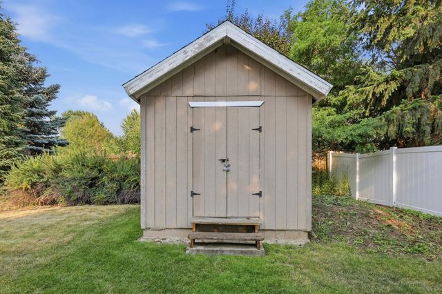 5711 S Rebecca St, Spokane, WA 99223
