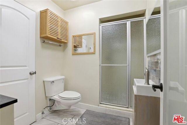 6732 Wooster Avenue, Los Angeles, CA 90056
