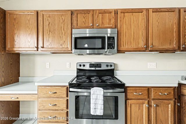 1026 Brookside Drive, Lansing, MI 48917