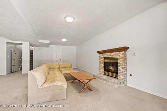 1026 Brookside Drive, Lansing, MI 48917