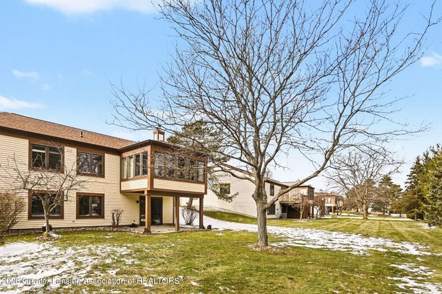 1026 Brookside Drive, Lansing, MI 48917