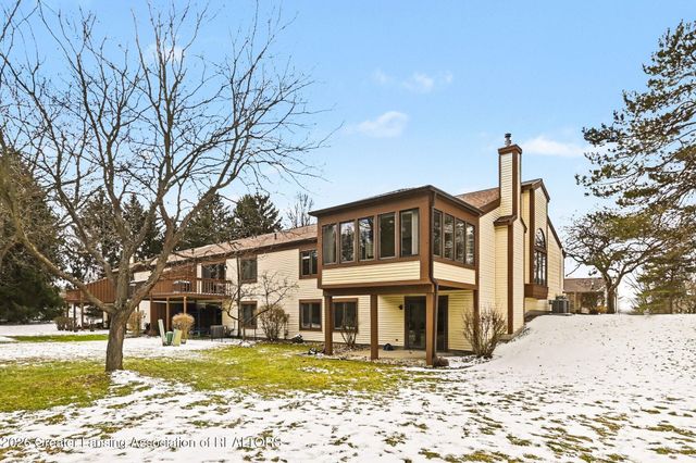 1026 Brookside Drive, Lansing, MI 48917