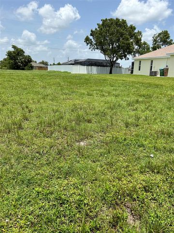 2213 KISMET PARKWAY E, Cape Coral, FL 33909