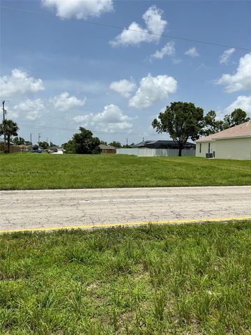 2213 KISMET PARKWAY E, Cape Coral, FL 33909