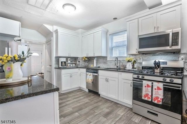 304 W 2Nd Ave, Roselle Boro, NJ 07203