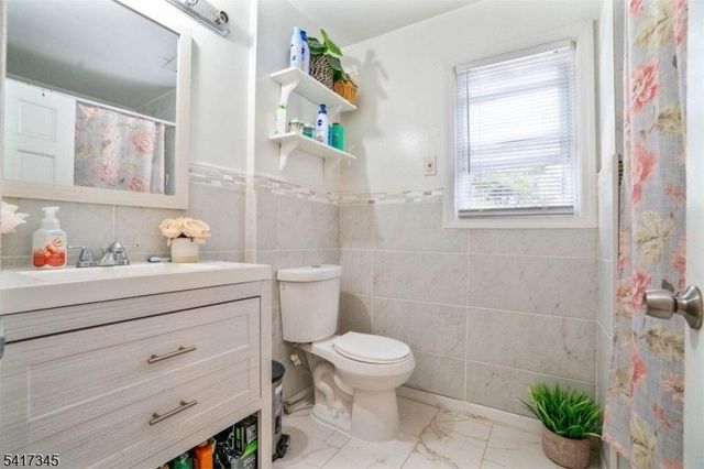 304 W 2Nd Ave, Roselle Boro, NJ 07203