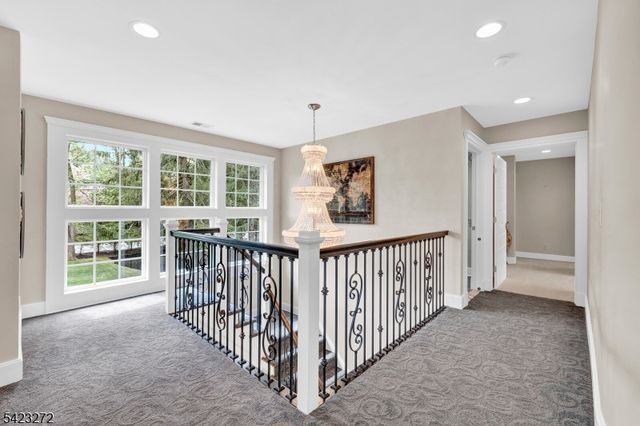 777 Valley Rd, Watchung Boro, NJ 07069