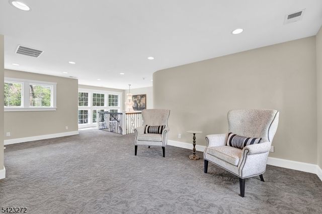 777 Valley Rd, Watchung Boro, NJ 07069