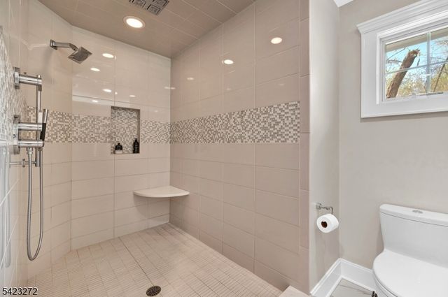 777 Valley Rd, Watchung Boro, NJ 07069