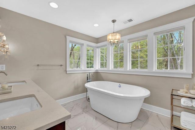 777 Valley Rd, Watchung Boro, NJ 07069