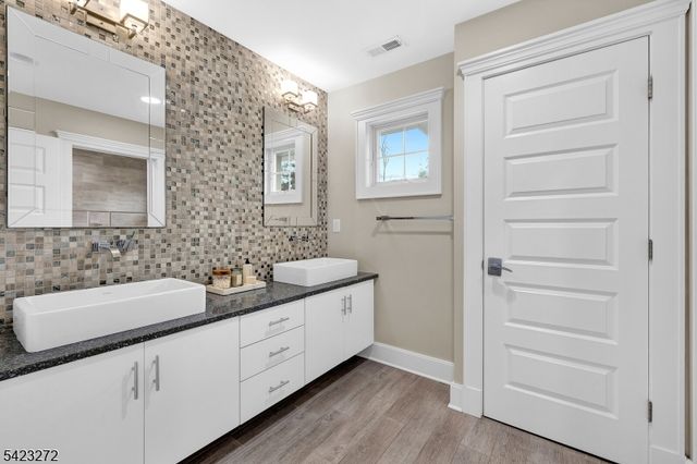 777 Valley Rd, Watchung Boro, NJ 07069