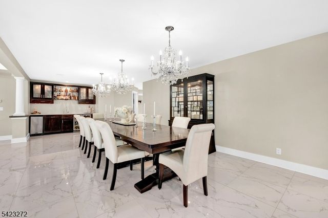 777 Valley Rd, Watchung Boro, NJ 07069