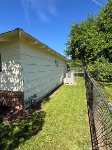 664 Plumas, Oroville, CA 95965