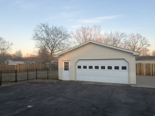 198 Wessington Pl, Hendersonville, TN 37075