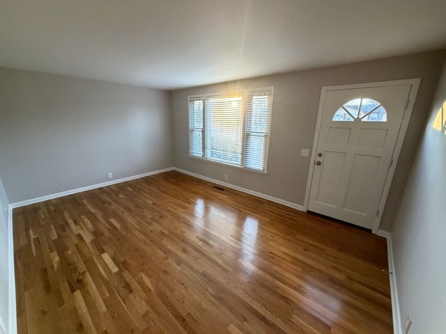 198 Wessington Pl, Hendersonville, TN 37075