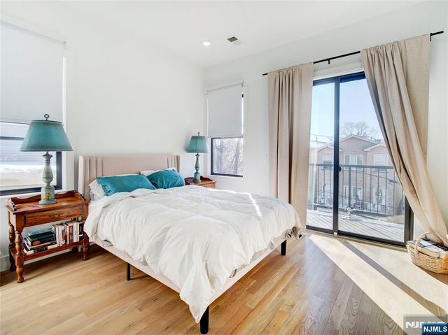 231 Clinton Avenue 2, Jersey City, NJ 07304