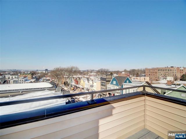 231 Clinton Avenue 2, Jersey City, NJ 07304