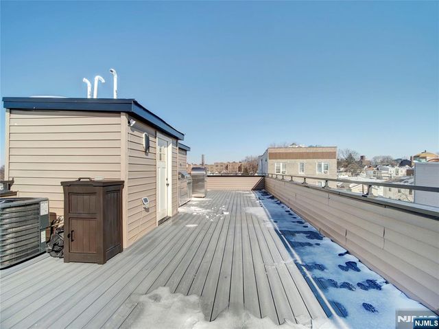 231 Clinton Avenue 2, Jersey City, NJ 07304